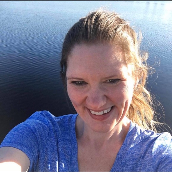 Meet your Posher, Michelle - Picture 1 of 1